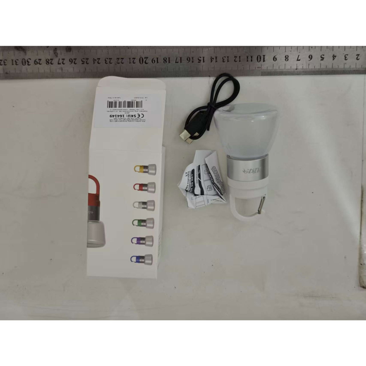 Lampa Portabila, Flippy, de Voiaj/Camping, Incarcare USB, IPX5, LED RGB, din ABS, 300 mAh, 10 x 5.5 x 5.5 cm, Alb [2]