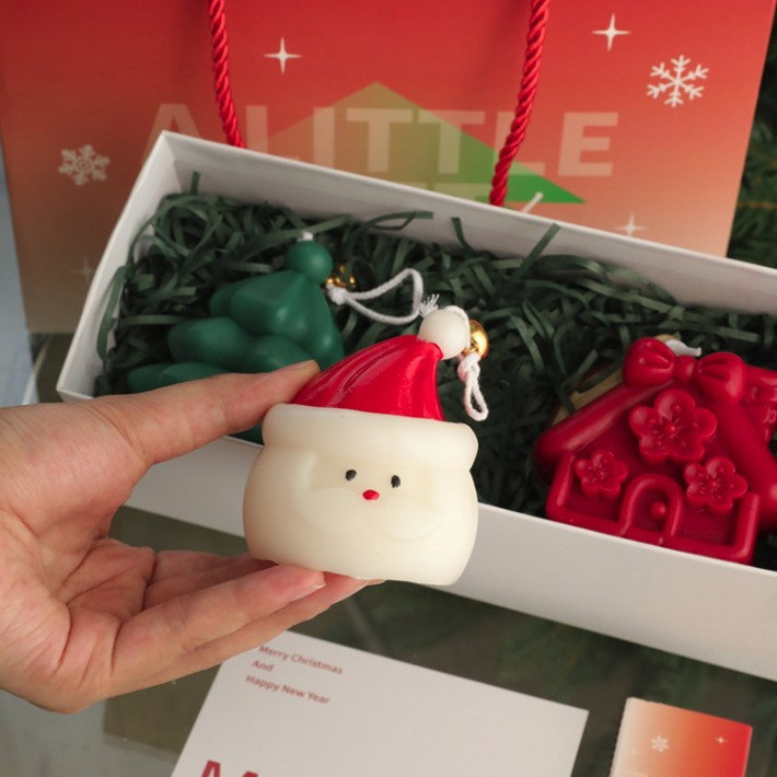 Lumanari Parfumate de Craciun, Flippy, GIFT BOX din 3 Lumanari din Ceara de Soia, Model C Om de Zapada, Brad, Casuta, 22.5 x 9.5 x 9 cm, Multicolor [2]