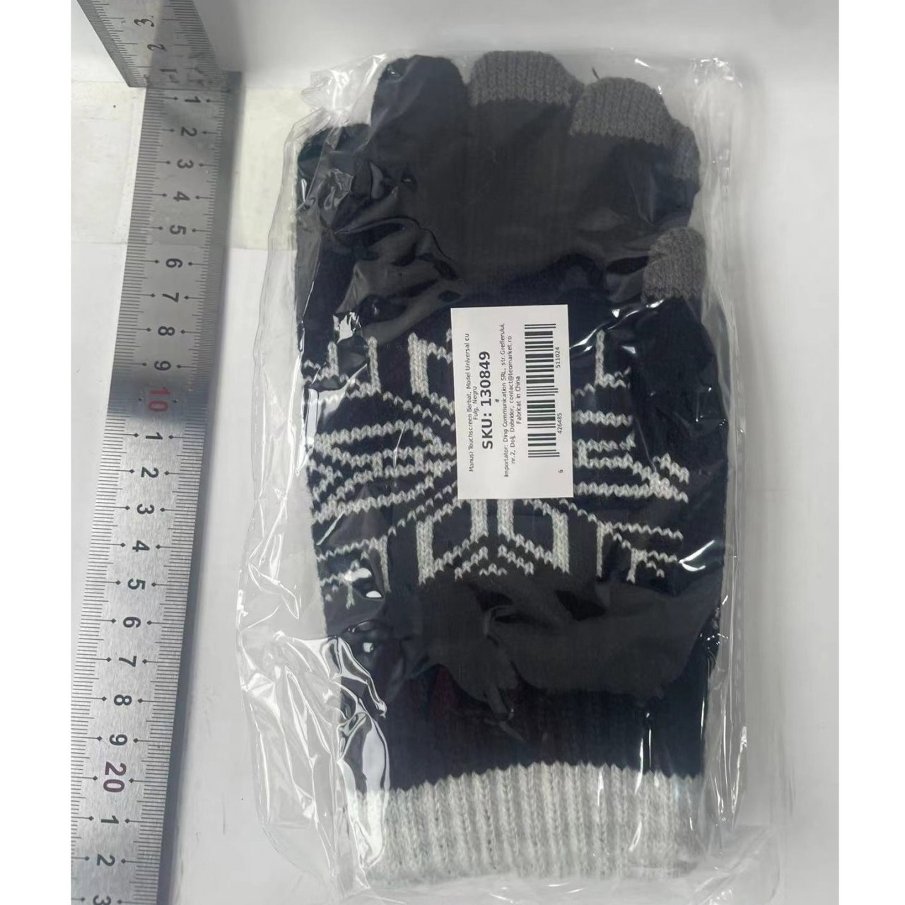 Manusi de Barbat, Flippy, Model Fulg, Functie Touchscreen (ecran tactil), Material Acril Tricotat, Manseta Elastica, Interior Catifelat, Marime Universala, Negru [8]