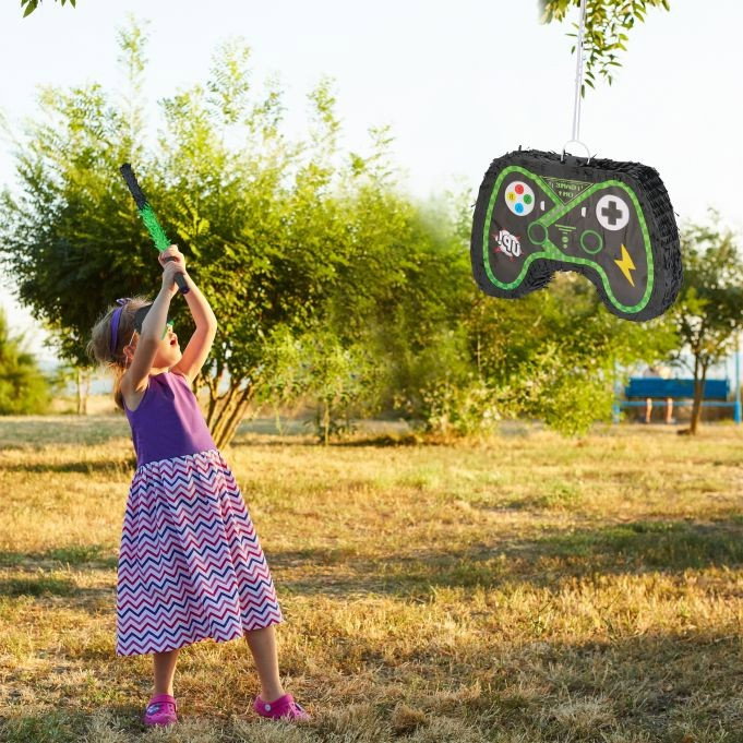 Pinata Controler Gamepad pentru Petrecere, Flippy, din Hartie si Carton, Pinata pentru Petreceri, 42 x 28 x 8 cm, Negru [4]