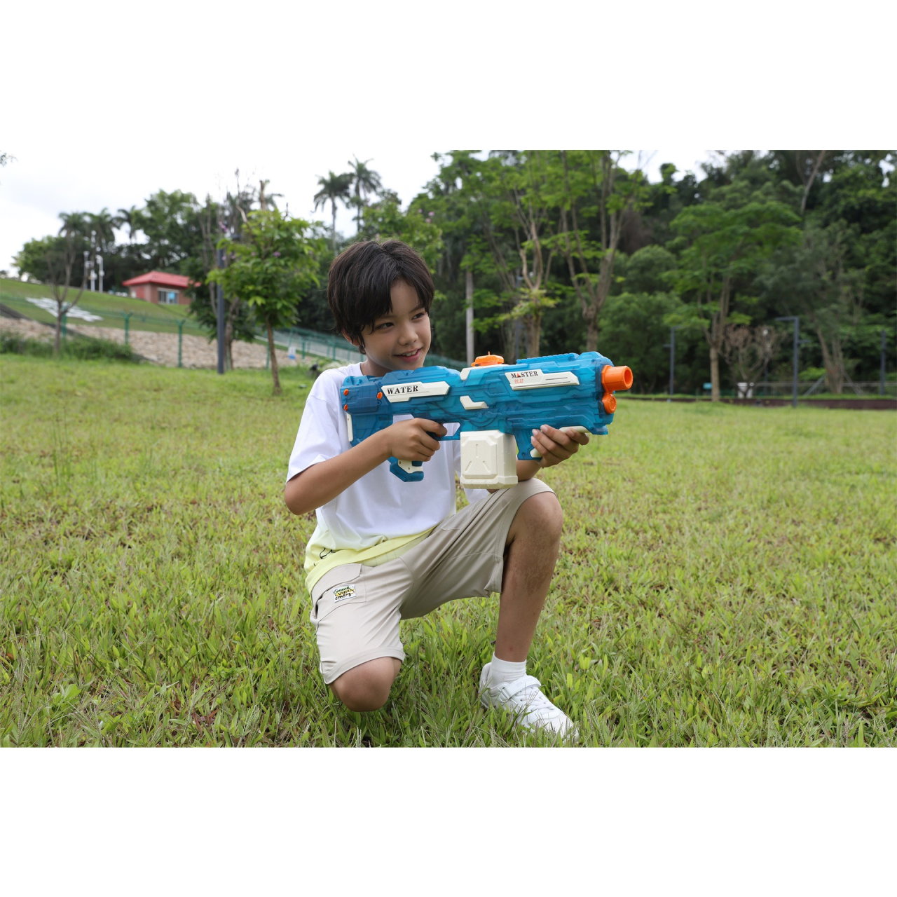 Pistol cu Apa Electric, Flippy, +6 Ani, Rezervor 650 ml, Incarcare USB, din Plastic, 59 x 23 x 6 cm, Albastru [5]