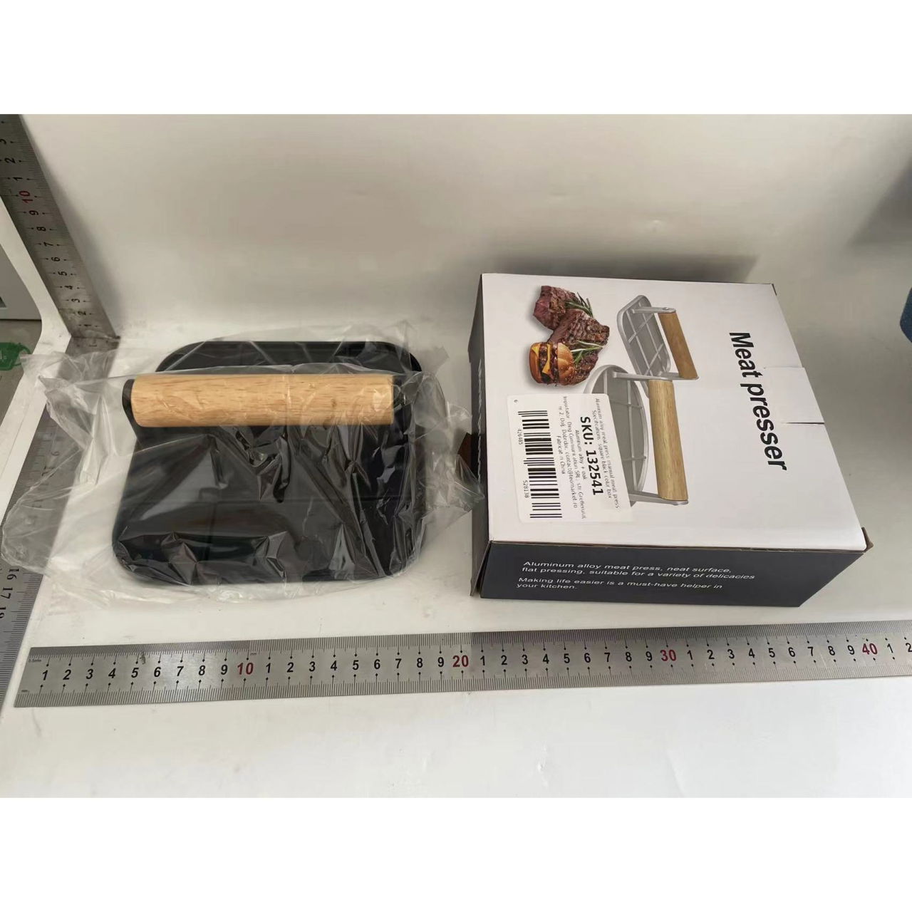 Presa Manuala pentru Carne, Flippy, din Aliaj de Aluminiu, Maner din Lemn, Presa pentru Burgeri, Usor de Curatat si Folosit, Patrata, 16x16x6 cm, Neagra [2]