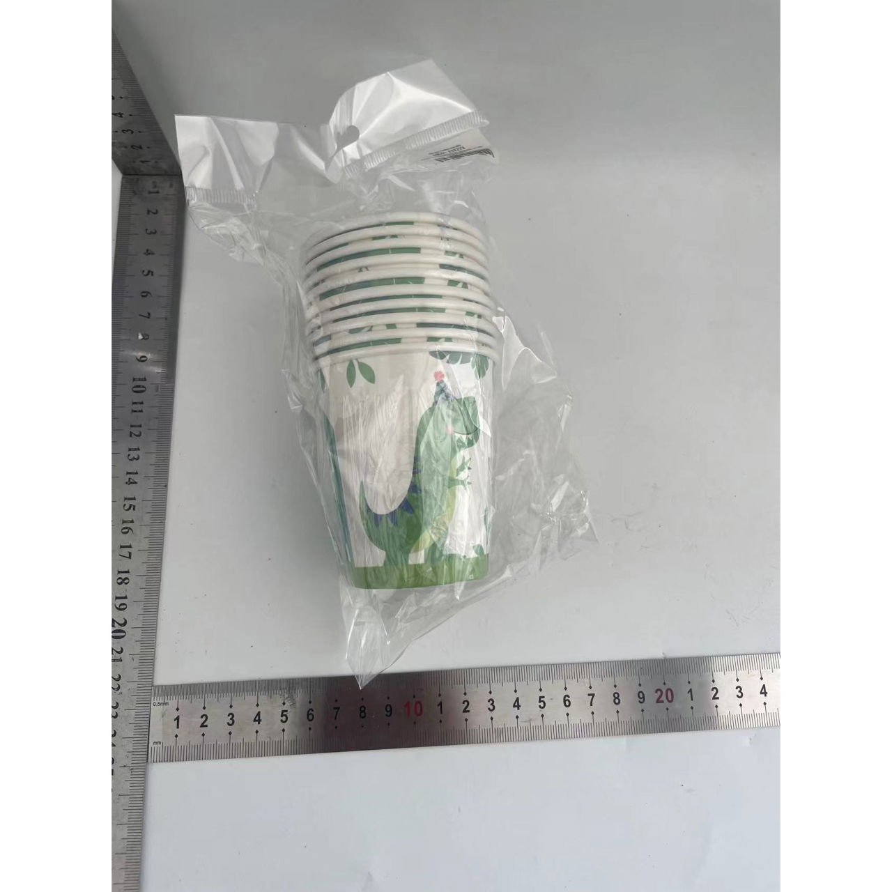 Set 10 Pahare de Carton Happy Birthday, Flippy, Model Dinozauri, Tematica Aniversare, 7.5x8.5 cm, 200 mL, Multicolor [2]