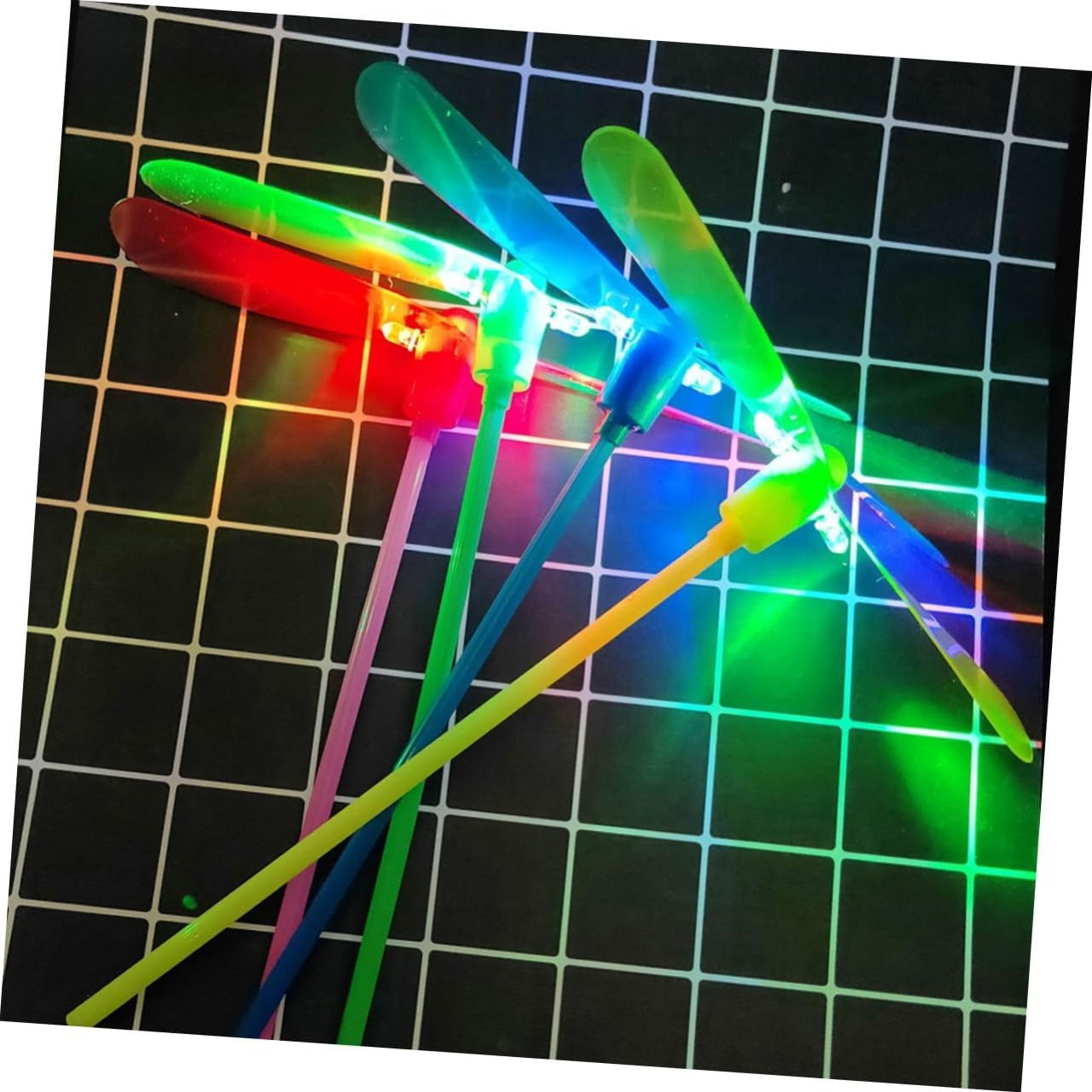 Set 4 Jucarii Libelula Zburatoare, Distractive pentru Copii, Flippy, Aruncatoare Manuale din Plastic, cu Lumini, Multicolor [11]