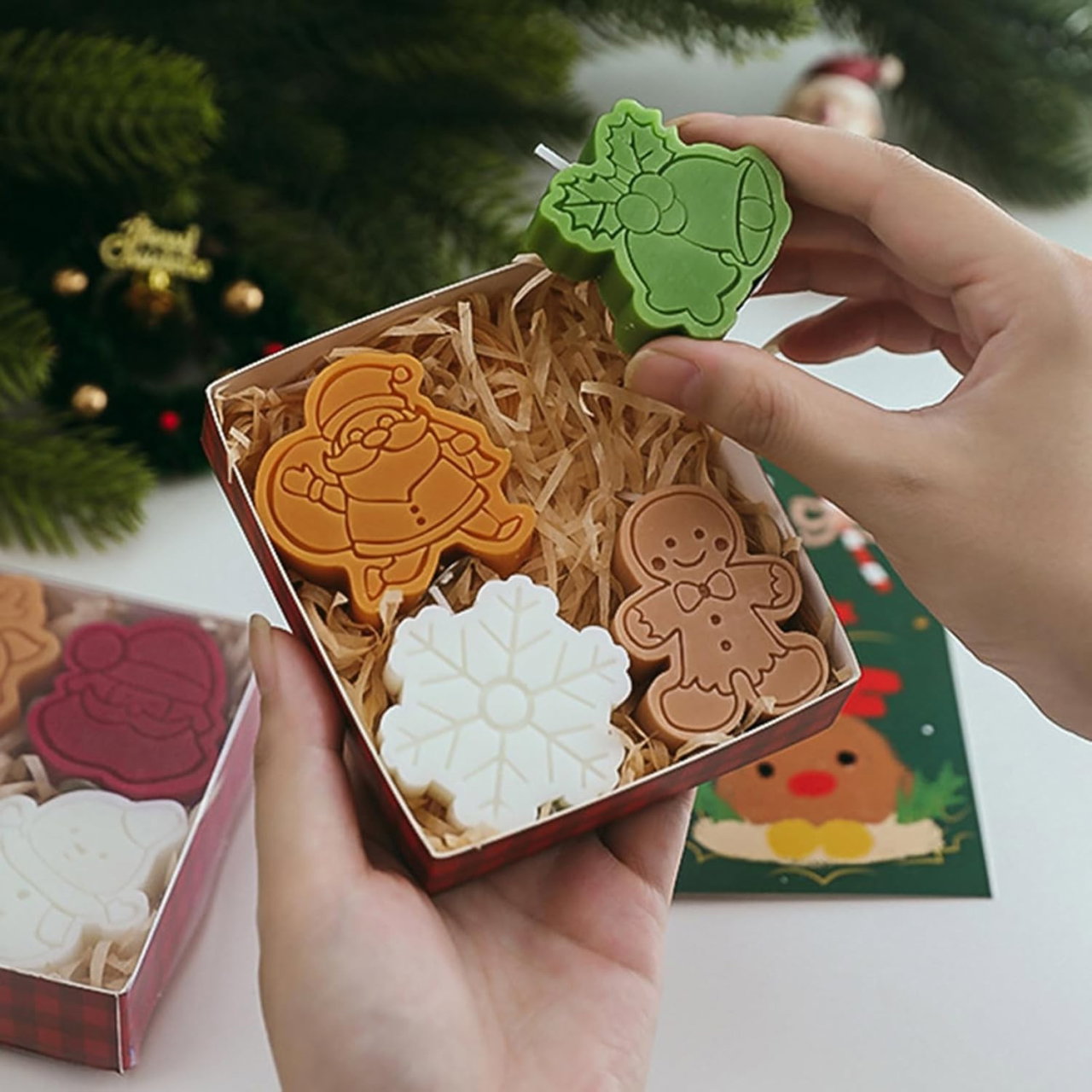 Set 4 Lumanari Parfumate, Flippy, Tema Craciun, din Parafina, 10.2 x 9.1 x 2.7 cm, Multicolor [4]