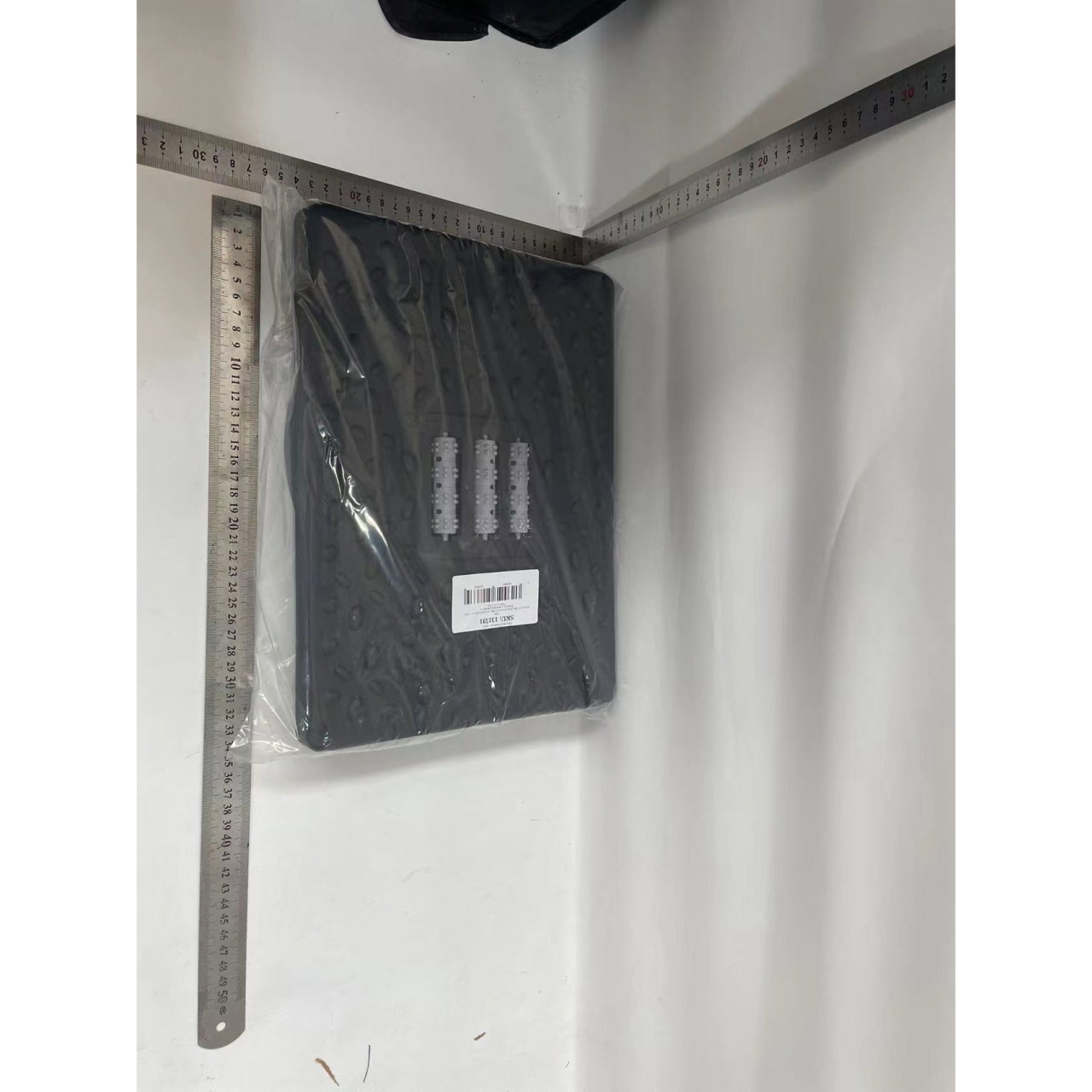 Suport Ergonimic pentru Picioare, Flippy, Plastic, cu Role de Masaj pentru Talpi, pentru Birou, Usor de Transportat, Detasabil, 33.5x24x12 cm, Negru [12]