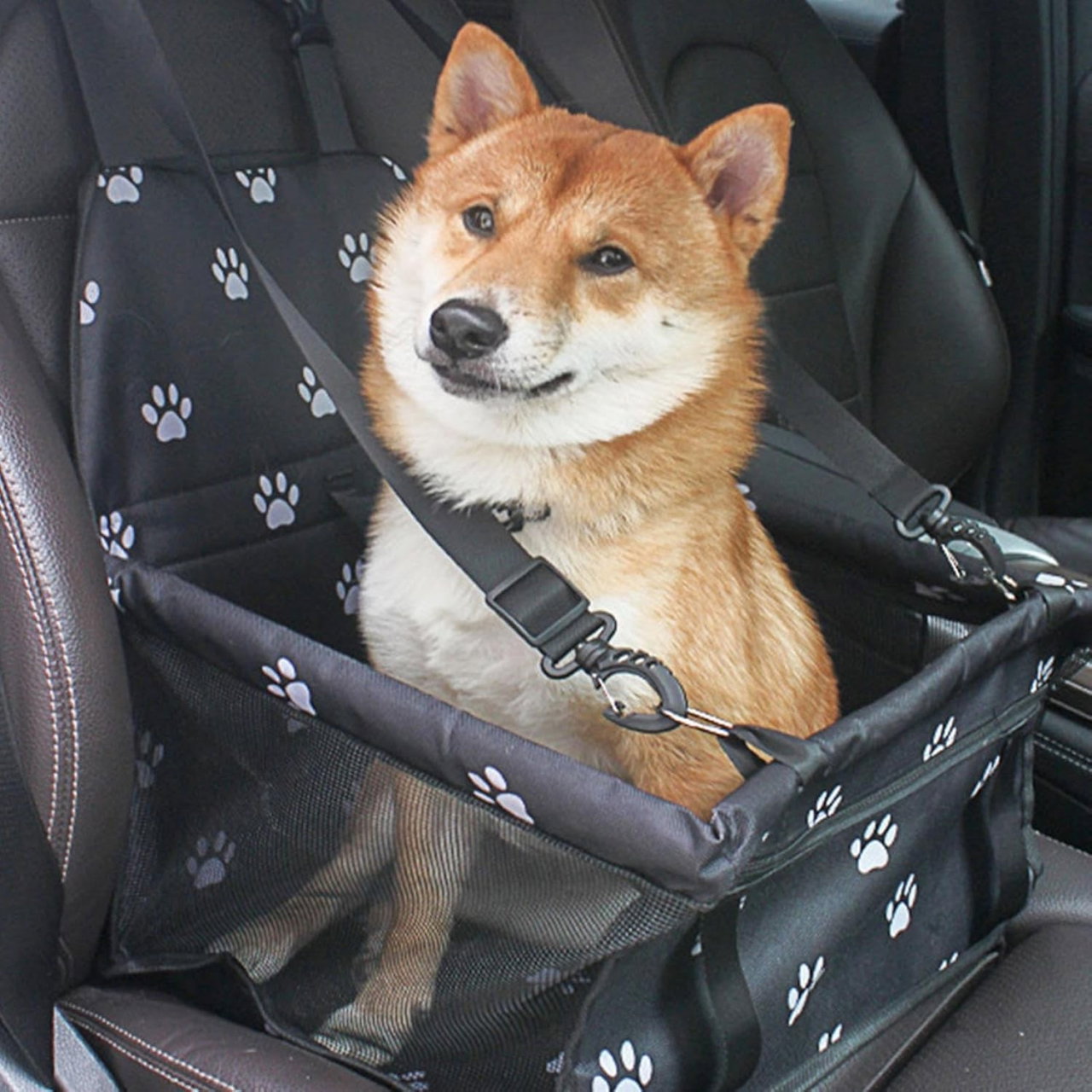 Suport pentru Animalele de Companie, Flippy, pentru Masina, cu Prindere de Scaun si Centura de Siguranta, Negru cu Imprimeu, 40x32x42cm [5]