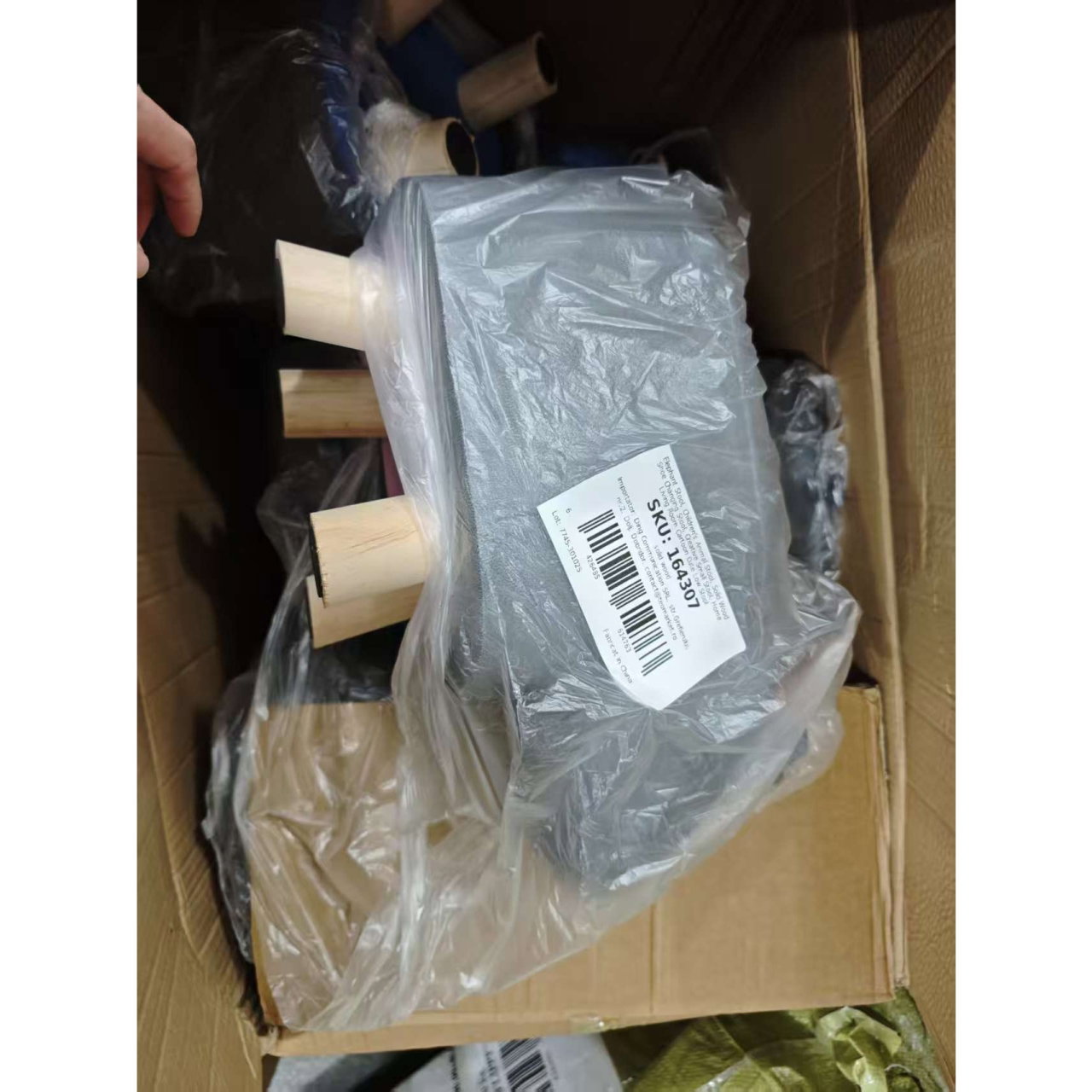 Taburet pentru Copii, Flippy, Scaun Tip Taburet, Model Vacuta, din Lemn Masiv, Scaun pentru Copii, 30 x 25 x 25 cm, Negru [3]