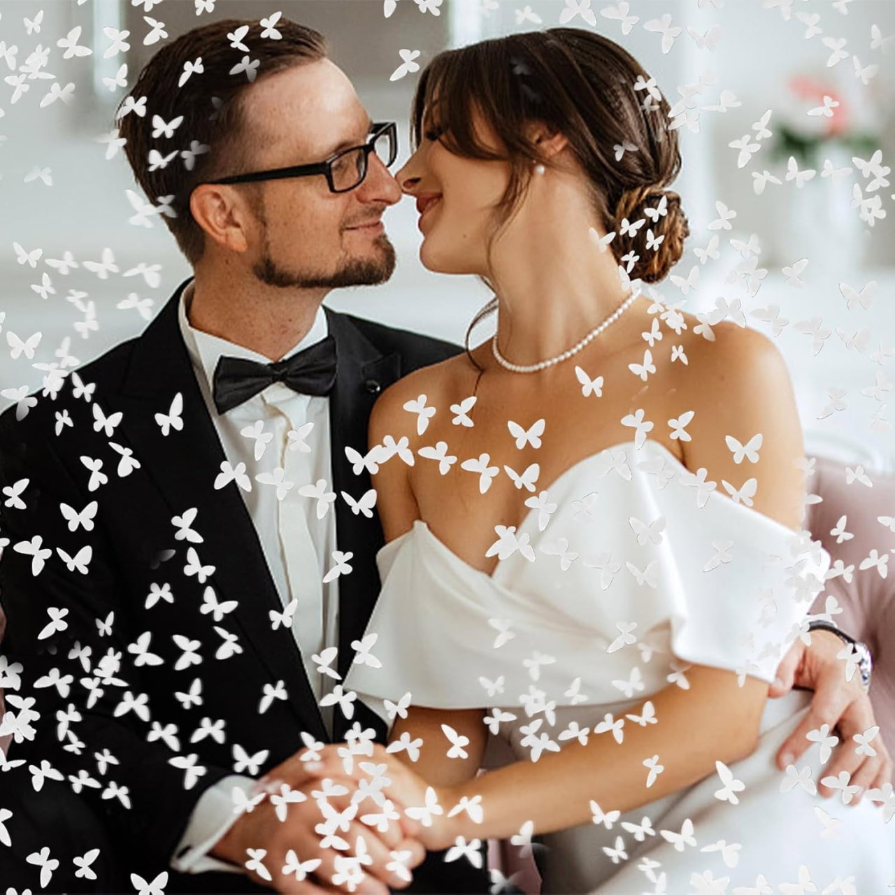 Tun de Confetti, Flippy, Confetti Cannon 40 cm, Model Fluturi din Hartie, Alb [5]