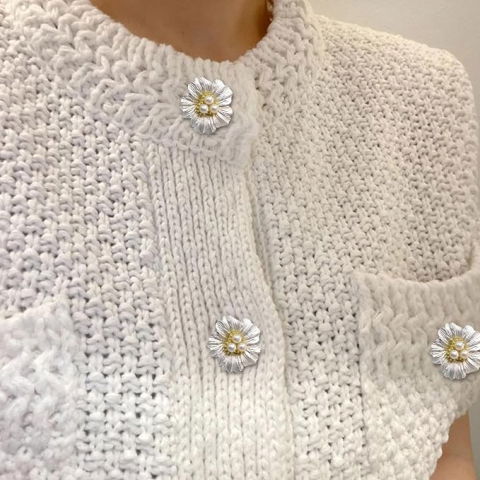 Pentru casa - Accesoriu pentru Nasturi, Flippy, Model Floare cu Perle, din Metal, 2.5 x 1.7 cm, Argintiu