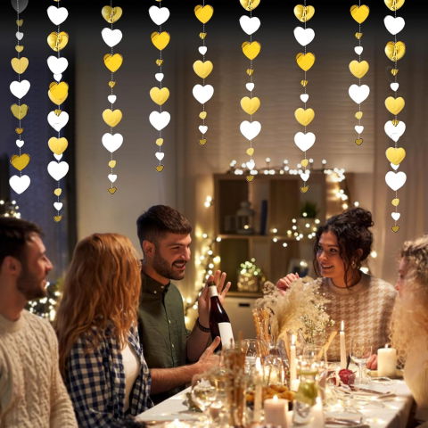 Petrecere - Banner cu Inimioare, Flippy, Tip Franjuri, 4 m, Rola de Ata Inclusa, Auriu/Alb