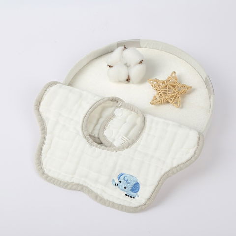 Articole Diverse copii - Baveta Tip Floare, Flippy, din Bumbac, pentru Copii 0-12 Luni, Rezistenta la apa, 8 Straturi, Model Tricotat cu Elefantel, 26 x 29 cm, Alb