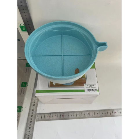 Ustensile pentru Bucătărie - Bol Feliator pentru Salata, Flippy, Castron Multifunctional pentru Legume si Fructe, pentru Spalat si Taiat Legumele, cu Scurgere si Tocator, Ergonomic, Protectie pentru Maini, 21x18.5x11.5 cm, Albast