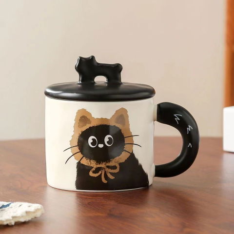 Veselă pentru Masă - Cana din Ceramica, Flippy, Model in Cutie pentru Cadou, Cana pentru Ceai, Cafea, Cana Retro Design Capac cu Figurina 3D, 9.5 x 8 x 8 cm, 360 ml, Bej, Print Pisica Maro Negru