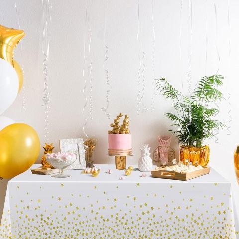 Fete Masa si Perdele Franjurate - Fata de Masa, Flippy, din Folie, Imprimeu Stele Aurii, Impermeabila, 137 x 274 cm, Alb