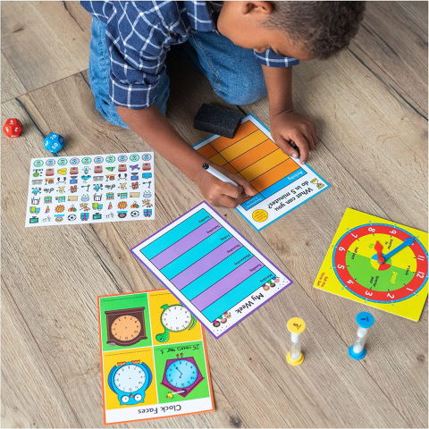 Jocuri educative - Joc interactiv - Cat e ceasul?