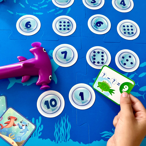 Jocuri matematice - Joc matematic - Rechinii si vanatoarea numerelor