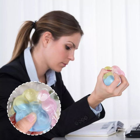 Jucarii Squishy si Gonggi - Jucarie Antistres Squishy, Flippy, cu Revenire Lenta, Squeeze Pinch Family, Model Cat Paw, 6.5 x 6 cm, din Tpr, 4-6 Ani, Model Curcubeu, Multicolor cu Insertii