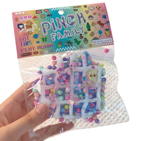Jucarii Squishy si Gonggi - Jucarie Antistres Squishy, Flippy, cu Revenire Lenta, Squeeze Pinch Family, Model Waffle, 6x6 cm, 99g, Ambalaj Transparent, Multicolor