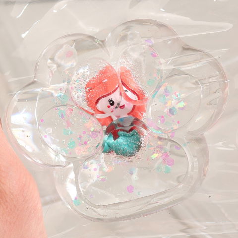 10 - 25 LEI - Jucarie Antistres Squishy, Flippy, Labuta de Pisica Pufoasa, cu Revenire Lenta, 7 x 6.5 cm, Model Printesa, Multicolor