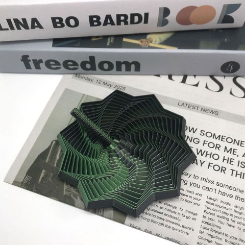 Jucarii interactive - Jucarie Decompresie, Flippy, Model Stea 3D, DuoChrome, Maner Spirala, Turn Magic Geometric, Multiple Forme, Anti-stress, 17 cm, Negru/Verde