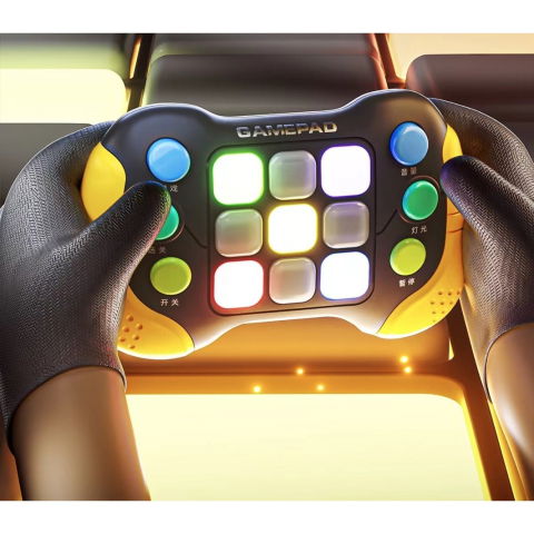 Console - Jucarie Interactiva Flippy, Tip Consola Pop It, 6 butoane functionale, 5 Moduri de Joc, 600 Niveluri, + 3 ani, Galben/Negru