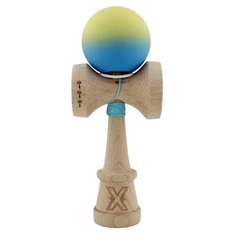 TeoMarket - Kendama X Originala, Profesionala, Flippy, Cupe Mari KING SIZE V3, Rubber Grip, Gaura in Baza, Rulment Metalic, din lemn 18 cm, Ata 62/65 cm, Gradient Galben/Albastru deschis