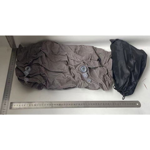 Perne Voiaj, Paturi si Textile - Perna Gonflabila Multifunctionala, Flippy, pentru Picioare, Cap, 3 Straturi, Inaltime Reglabila, 17.8 x 25.4 x 42.9 cm, Gri Inchis