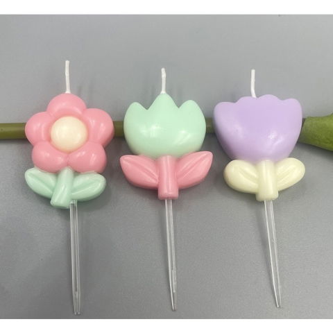 Lumanari si Toppere - Set 3 Lumanari, Flippy, Tema Flori, Model 1, din Parafina, Multicolor