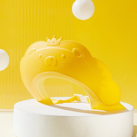 TeoMarket - Viziera de Protectie Baie Pentru Copii, Fippy, Model Coronita Leu, Dimensiune ajustabila, Durabil, Usor de curatat, Impotriva Samponului, pentru Ochi si Urechi, TPE+PP, 21x20.5 cm, Galben