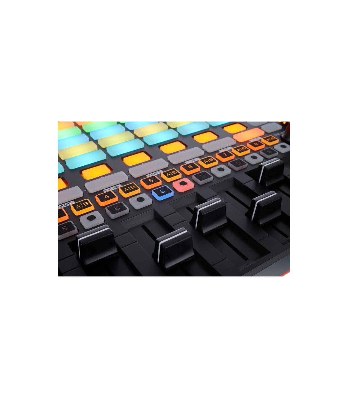 AKAI Professional APC 40 Mk2 [8]