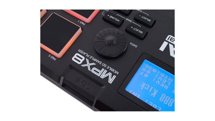 Sampler Akai Professional MPX8 [5]