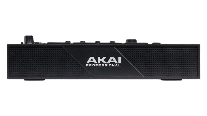AKAI Professional MPC Live III [4]