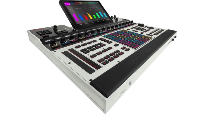 AKAI Professional MPC XL [3]