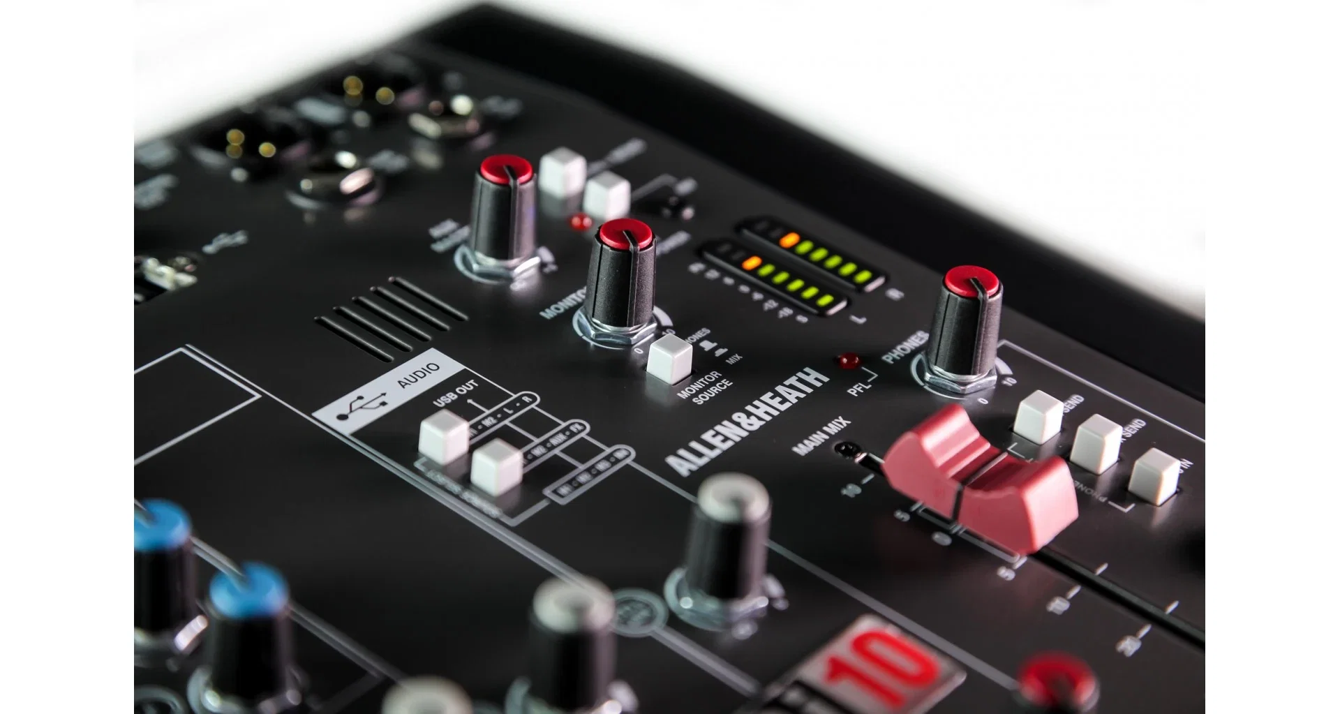 Allen & Heath ZEDi-10 [5]
