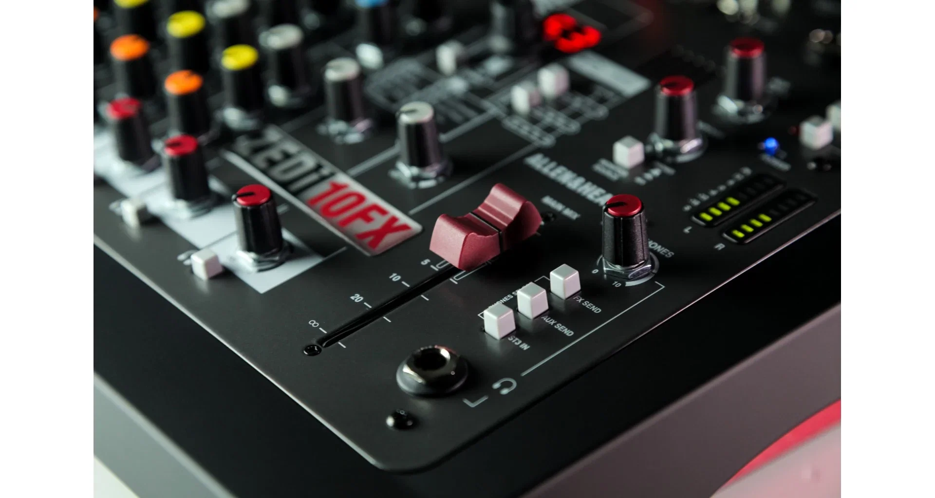 Allen & Heath ZEDi-10FX [5]