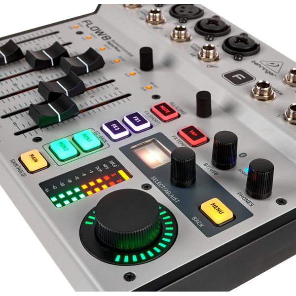 Behringer Flow 8 [9]