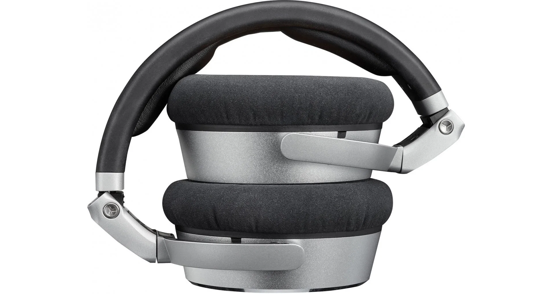 Casti Neumann NDH 20 [4]
