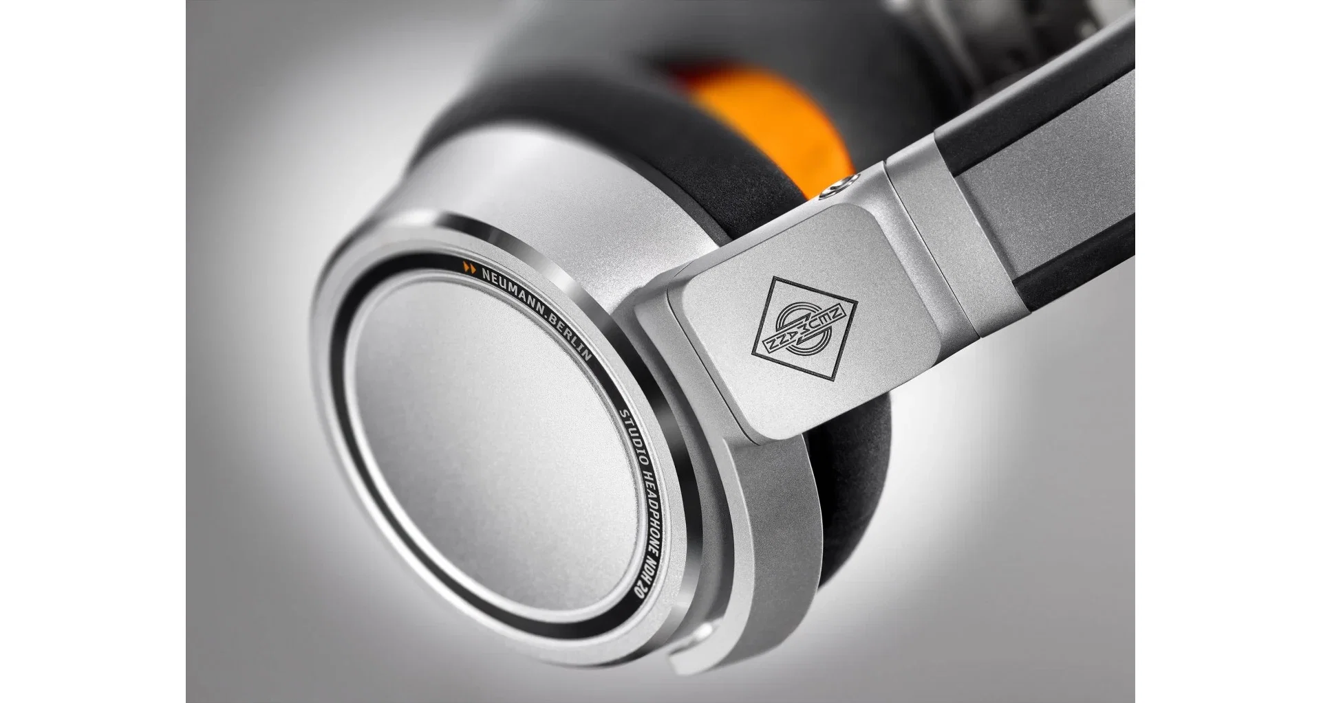 Casti Neumann NDH 20 [16]