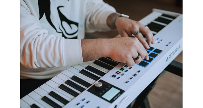 Claviatura MIDI Arturia KeyLab Essential 88 Mk3 Alba [7]