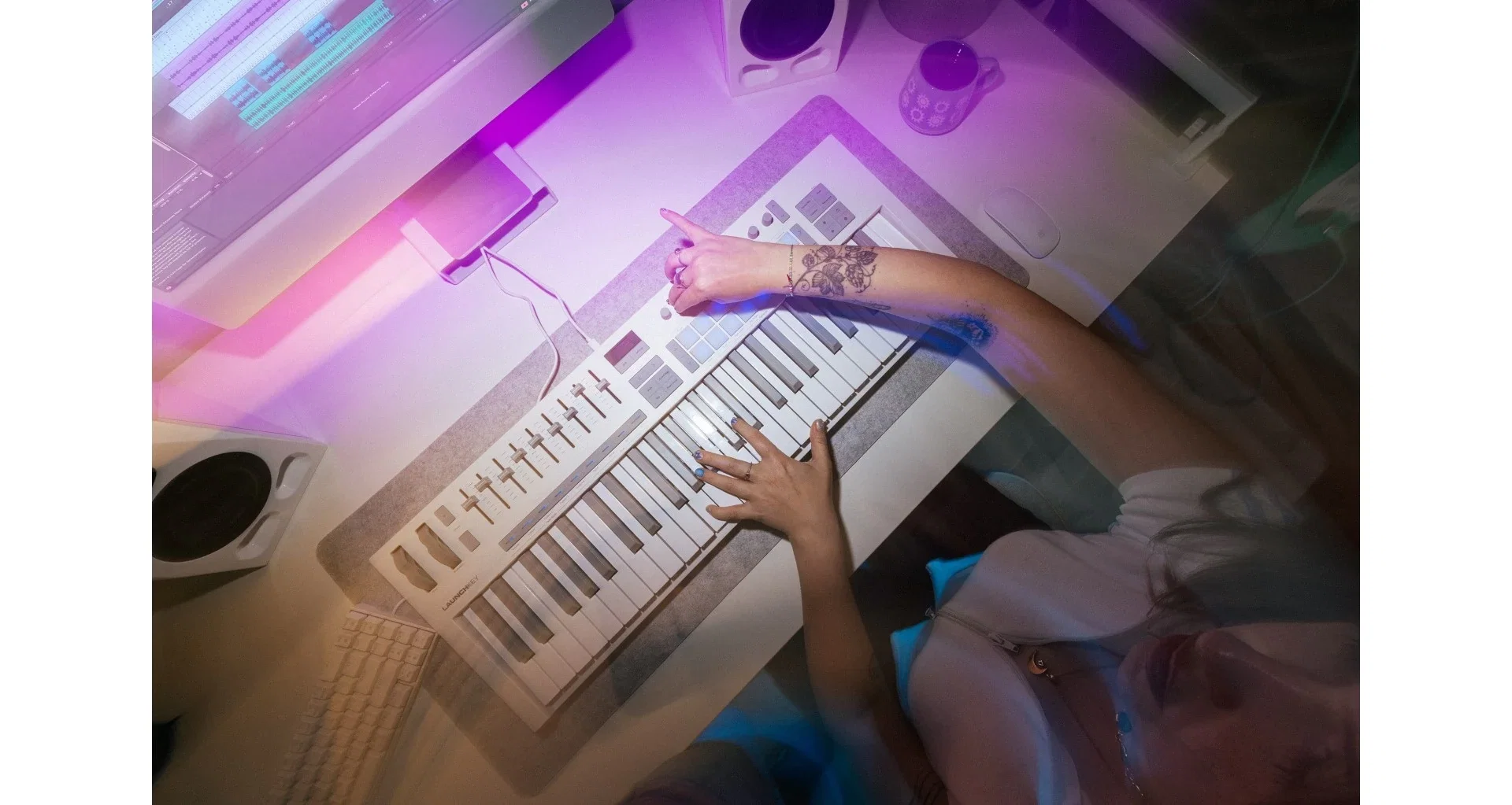 Claviatura Novation Launchkey 61 MK4 White [10]