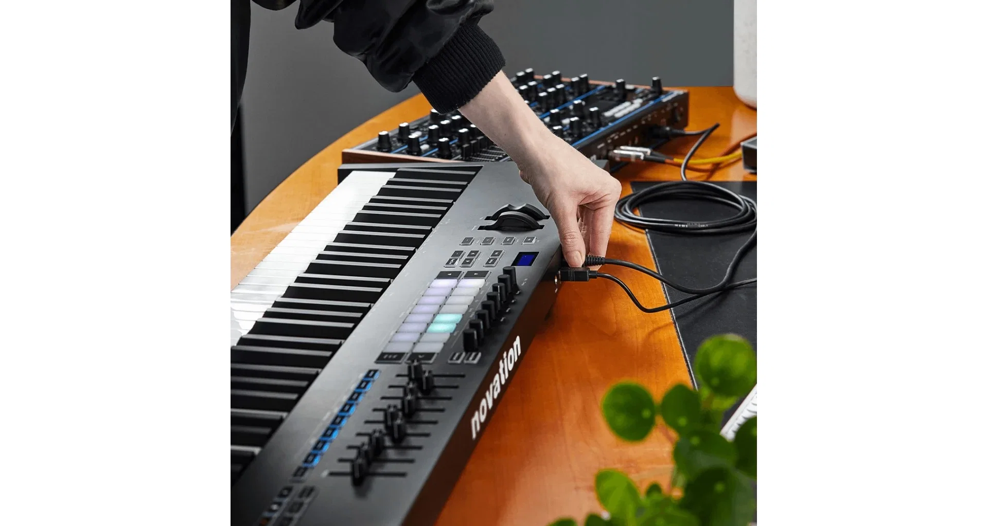 Claviatura Novation Launchkey 88 MK3 [15]