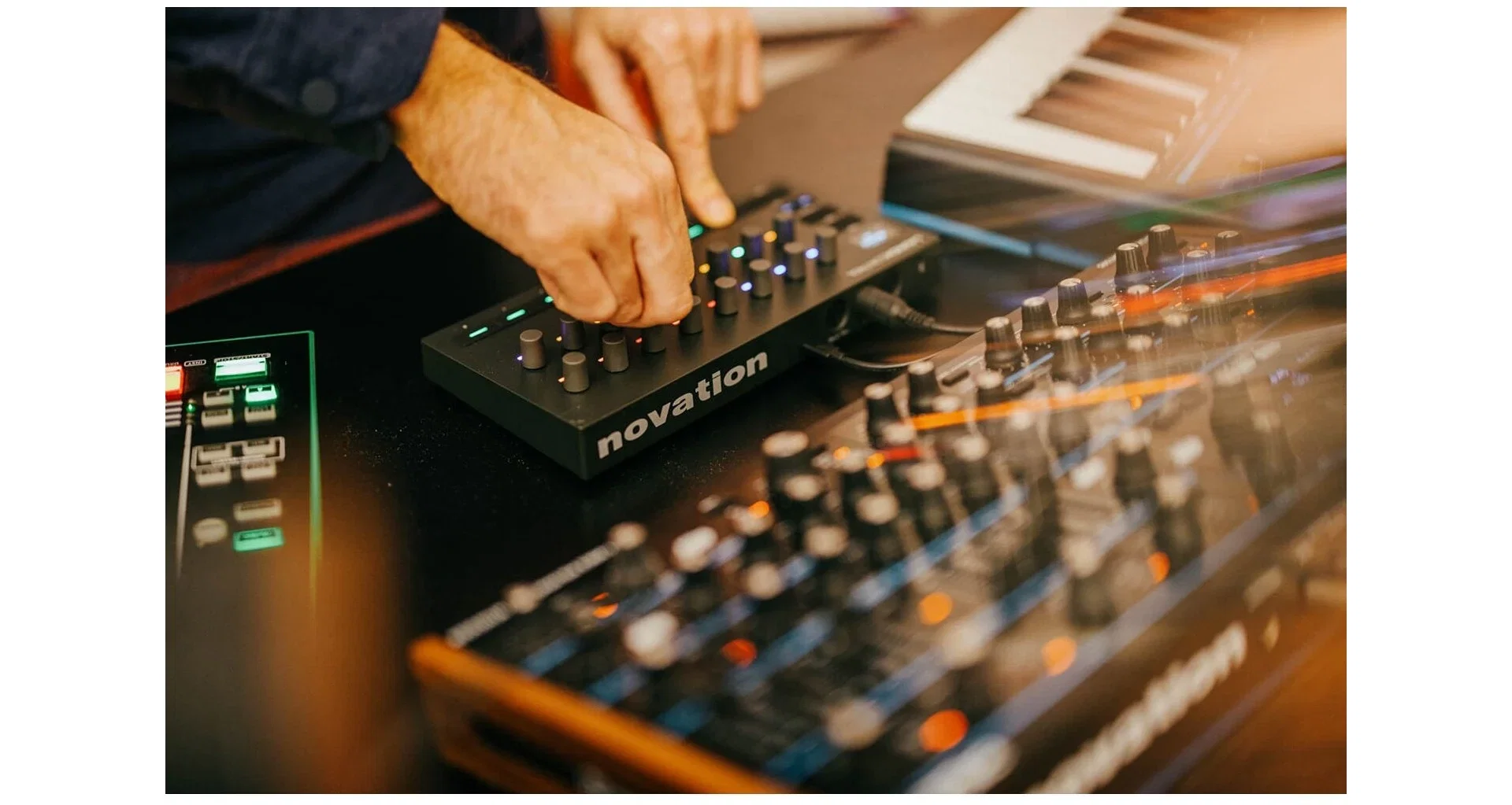 Controller Novation Launch Control 3 [17]