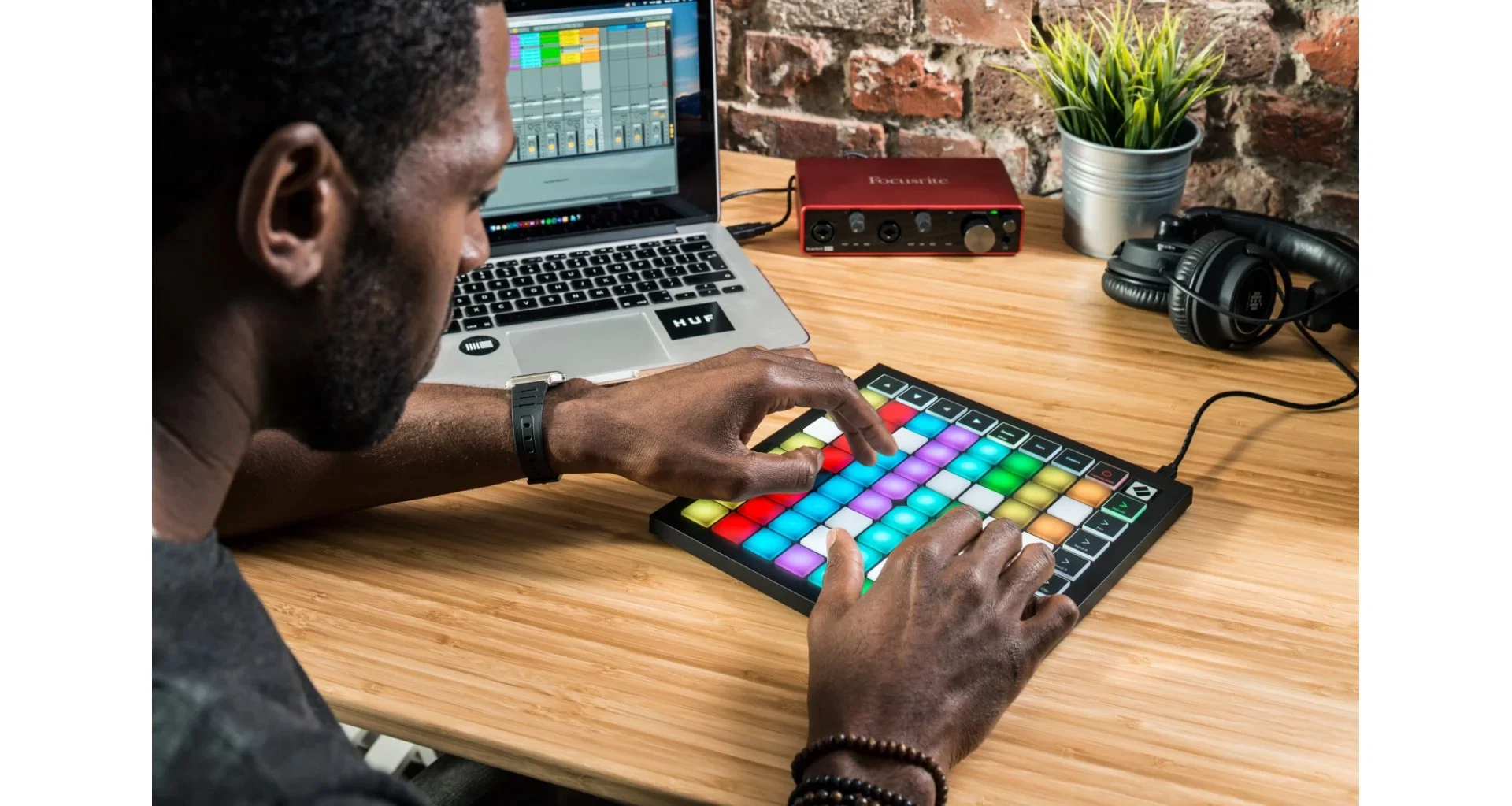 Controller Novation Launchpad X [5]