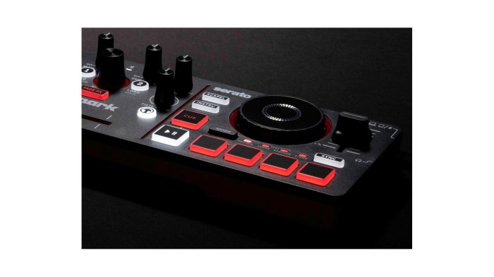 Controller Numark MixTrack Go [12]