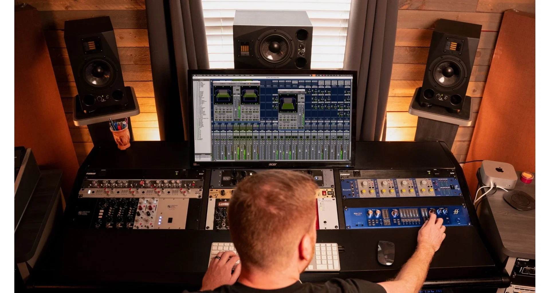 Focusrite ISA C8X [15]