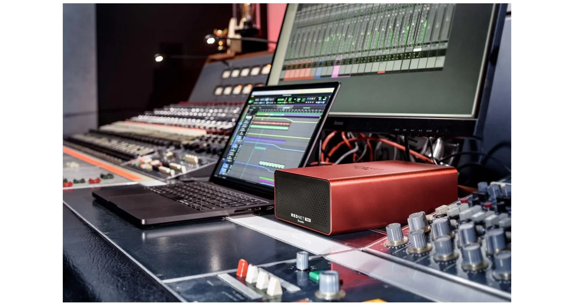 Focusrite RedNet TNX [8]