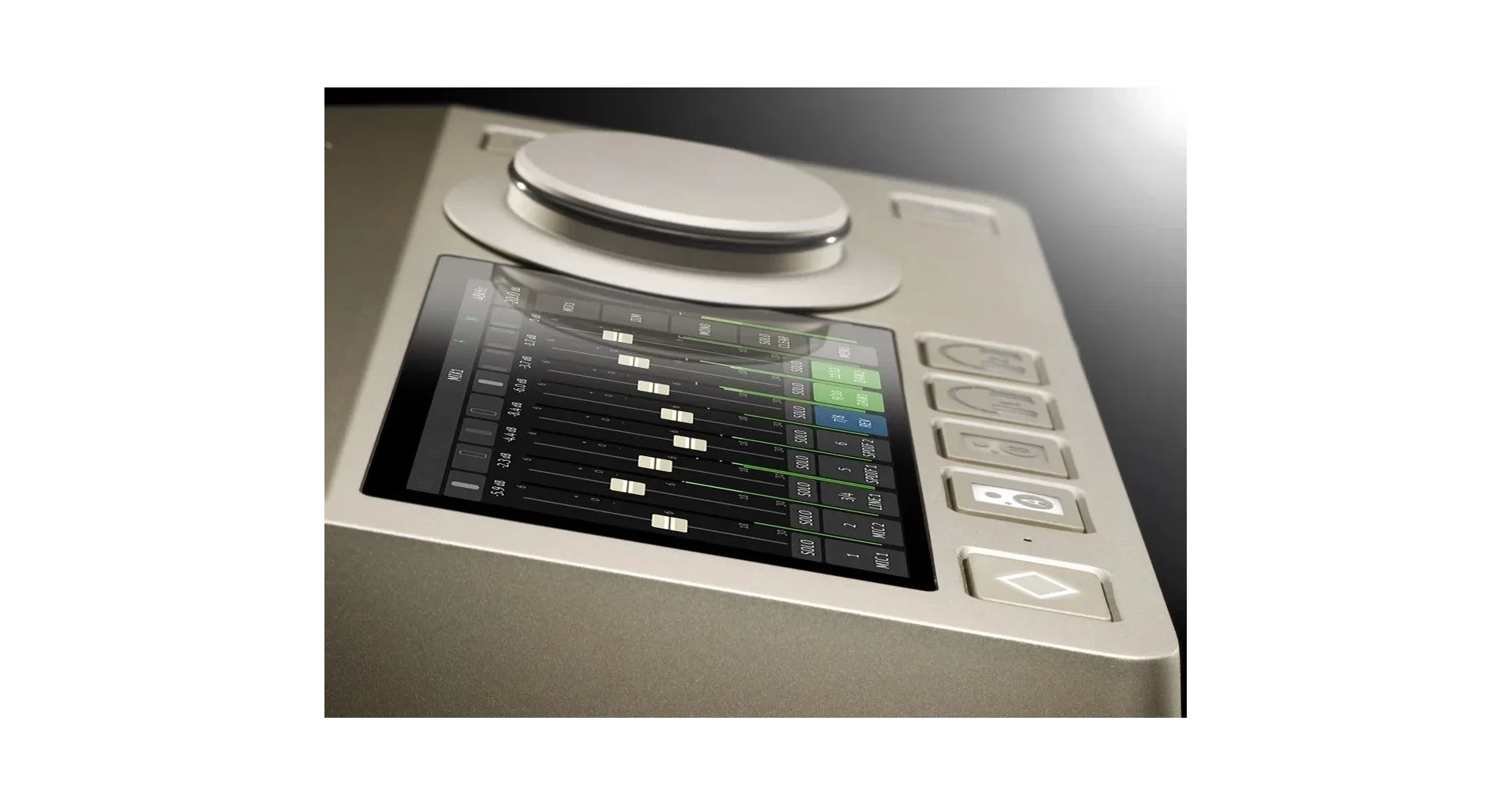 Interfata Neumann MT 48 U [7]