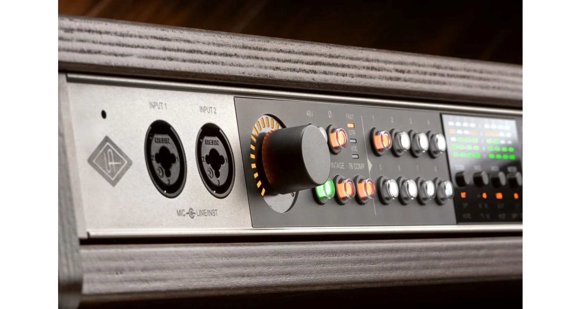 Interfata Universal Audio Volt 876 [7]