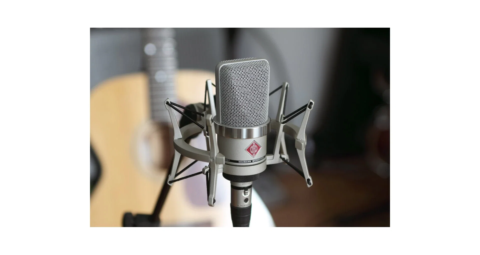 Microfon Neumann TLM 102 Studio Set [2]